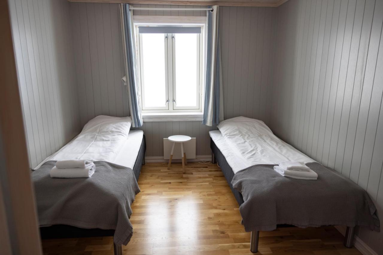 Hotel The Tide - Rorbuer Sørvågen Zewnętrze zdjęcie