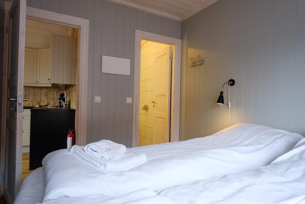 Hotel The Tide - Rorbuer Sørvågen Zewnętrze zdjęcie